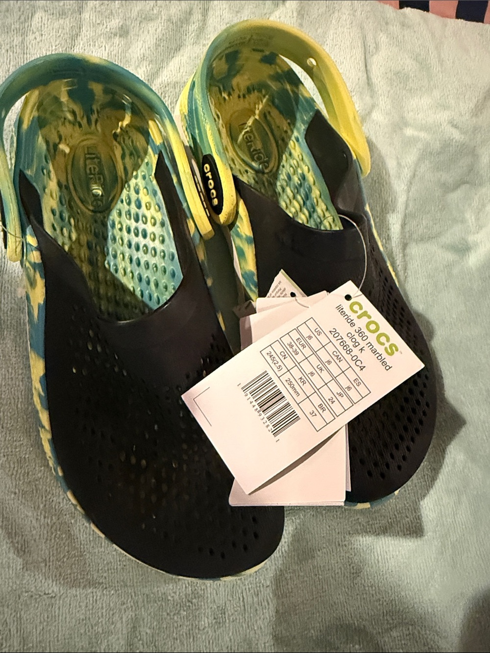 CROCS LiteRide Marbled Yellow & Teal with Black Upper